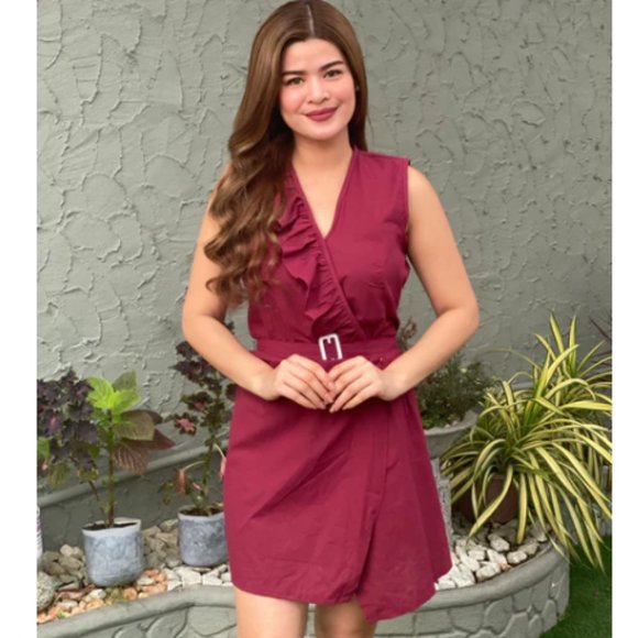Lucine Ruffles Wrap - Picture 1 of 1